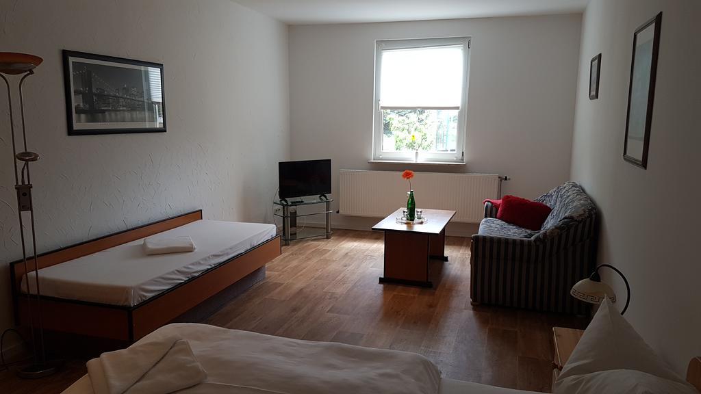 Pension Kastanie Bergen Auf Rugen Buitenkant foto
