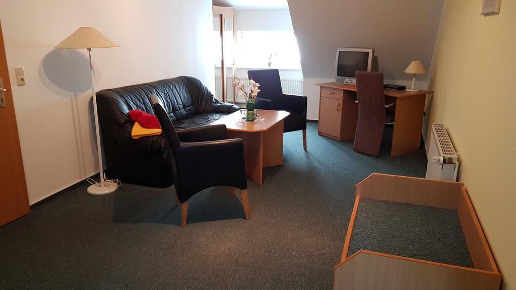 Pension Kastanie Bergen Auf Rugen Buitenkant foto